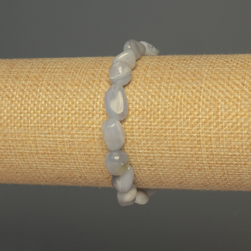 Náramek z modrého achátu, broušený, průměr 8–10×8 mm, délka 18 cm, elastický