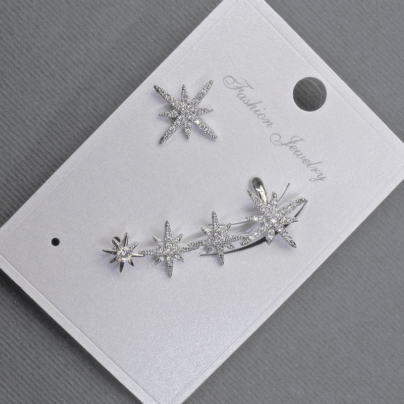 Náušnice puzety s kafem na ucho – stříbrný kov, 13×37 mm ± bílé krystaly