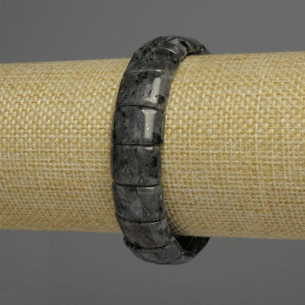 Náramek z labradoritu, korálky o rozměrech 15×10 mm, délka 18 cm ±, elastický