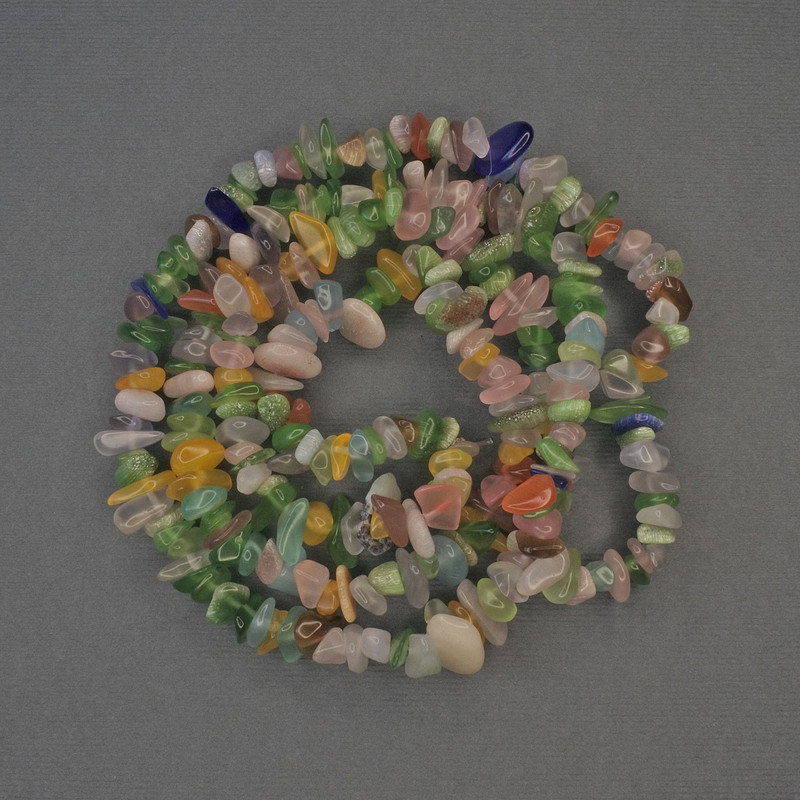 Mix korálků Kočičí oko na niti, drobné, průměr 6–10×2–4 mm, délka 76 cm