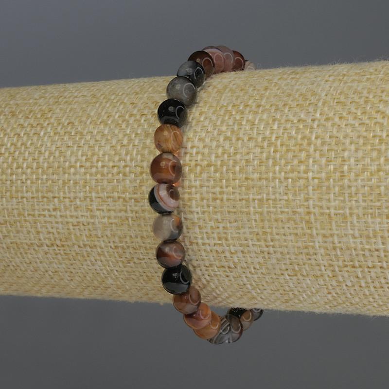 Náramek z achátu – hladké korálky, průměr 6 mm, délka 18 cm, elastický
