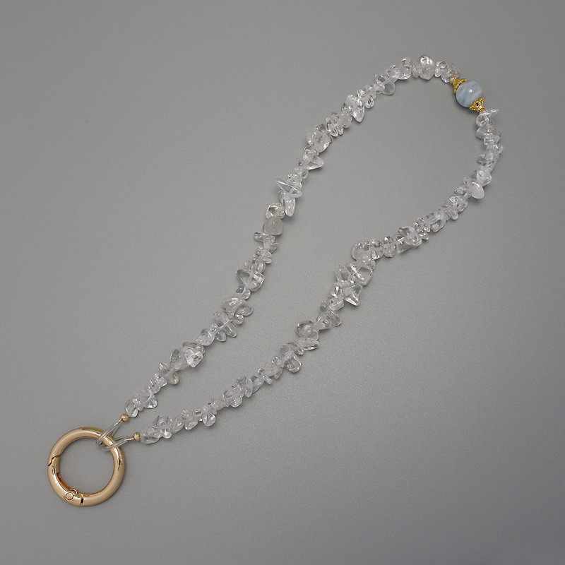 Přívěšek na klíče z horského křišťálu – zrnko 4–8×2–5 mm, kroužek o průměru cca 24 mm, délka cca 22 cm