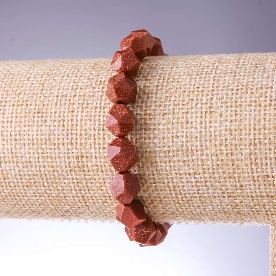 Браслет Авантюрин (синтетичний. ) "золотий пісок" багатогранник, діаметр 8х10мм