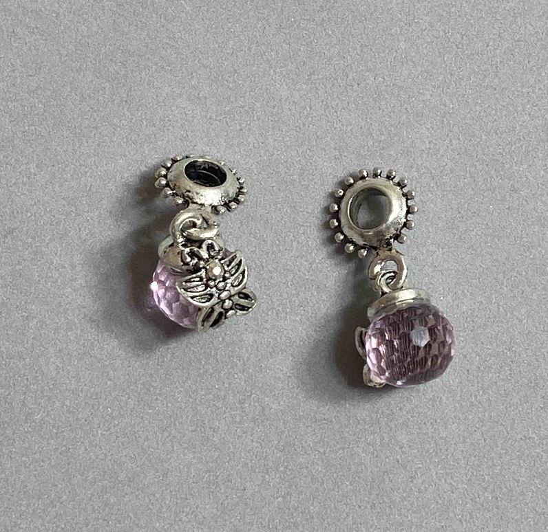 Poutko (bail) pro šperky, průměr 24×10 mm, průměr otvoru 4,55 mm, balení 2 ks+