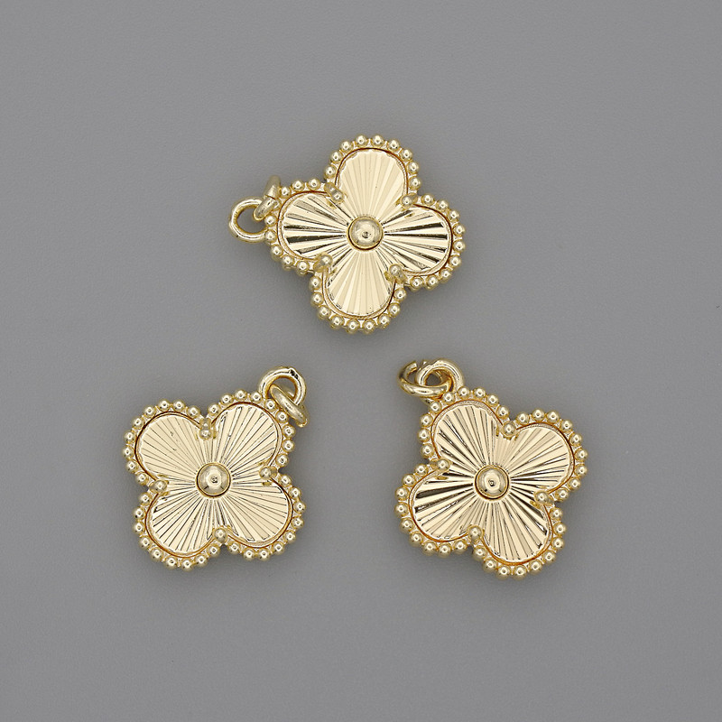 Přívěšek jetel 14×14 mm, délka 17 mm, zlatý kov