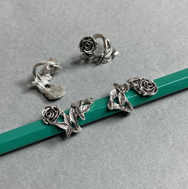 Korálková vložka, barva kovu stříbrná, průměr 20×12 mm ± otvor 8 mm ± balení 20 g ~16 ks