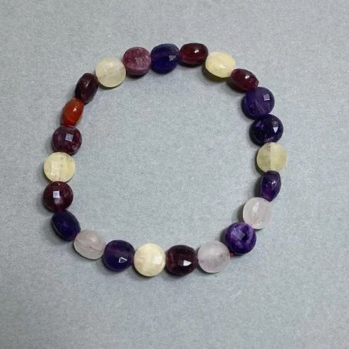 Náramek Assort – broušené mince, průměr 8×5 mm, délka 18 cm, elastický