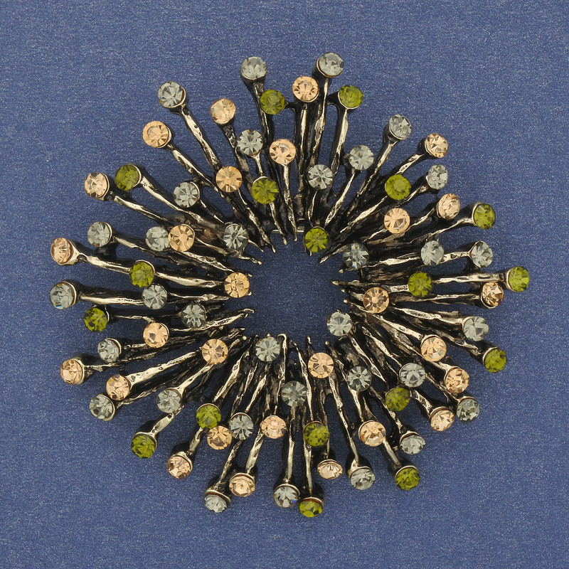 Brož Akcent barevné křišťály v zlatistém kovu 48 mm+