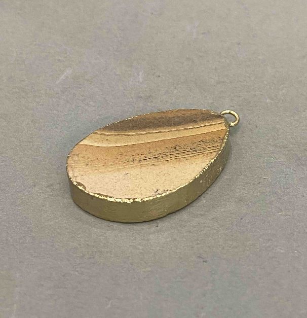 Přívěšek z krajinného jaspisu, řezaný, 4,5×3,3 cm