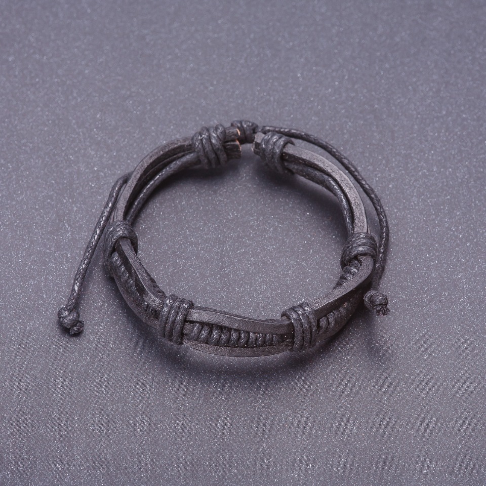 Náramek „Sledovatel“ černá eko kůže na stažení