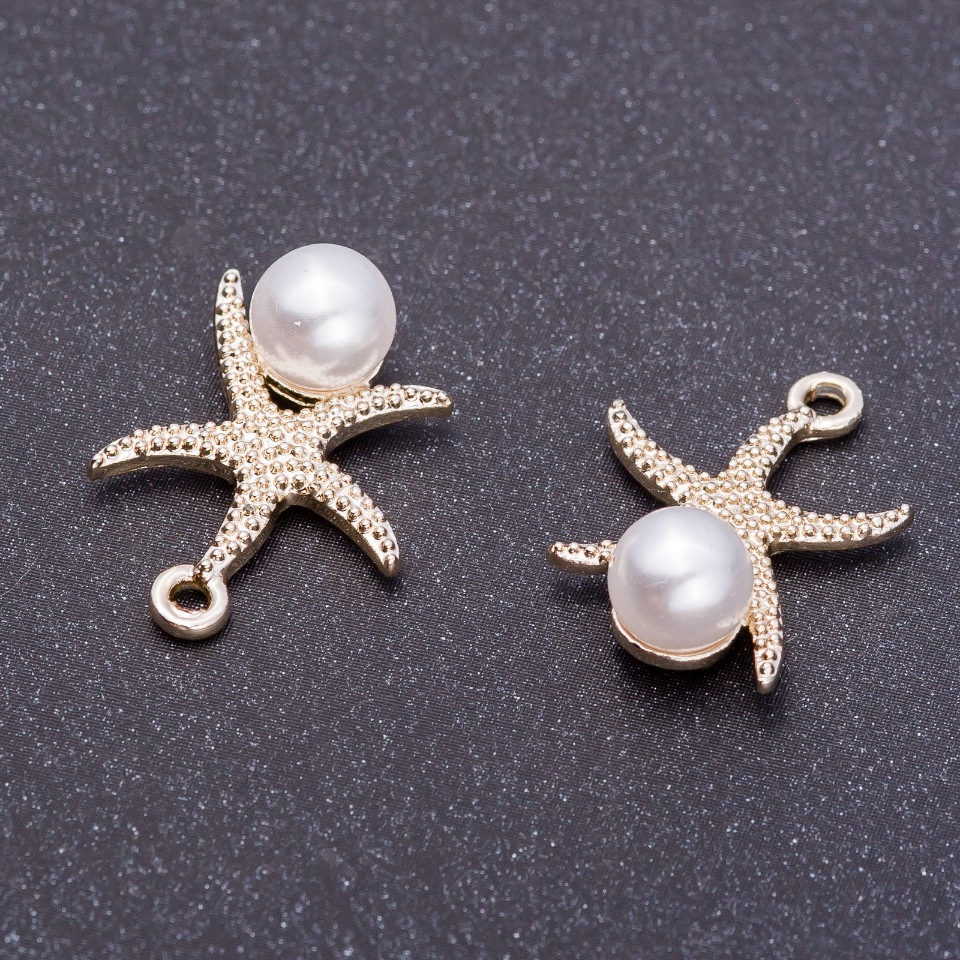 Závěsná součástka «Mořská hvězda» citronové stříbro, průměr 16 mm, délka 2 mm, otvor 5 mm, 7 ks