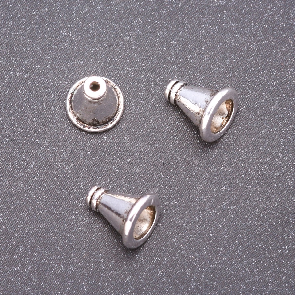 Koncovka pro šperky, rozměr 11×10 mm, vnitřní otvor 5×5 mm, balení 20 g ± 16 ks