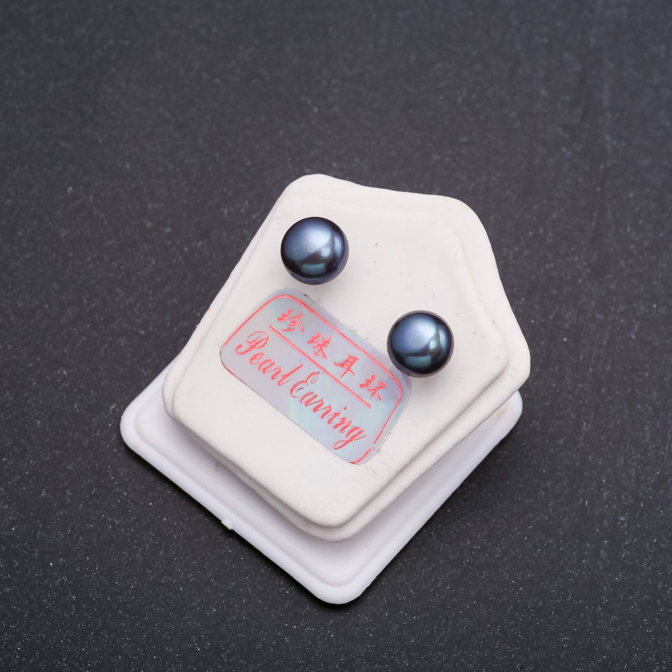 Náušnice peckové ze sladkovodních perel, stříbrná zapínka, průměr 8–9 mm, barva Černý princ