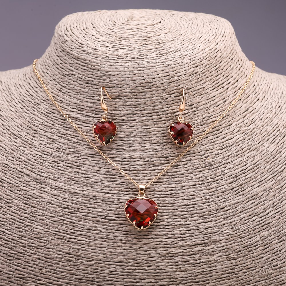 Sada „Srdce“ vícebarevná, červená a zelená, přívěsek 19×16 mm a náušnice 27×13 mm, délka 50 cm