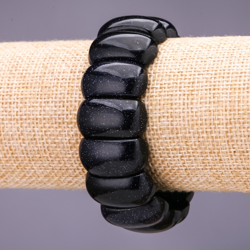 Náramek z aventurínu (syntetický) „Modrý písek Noční Káhira“, články 25×12 mm, délka 18 cm na gumičce