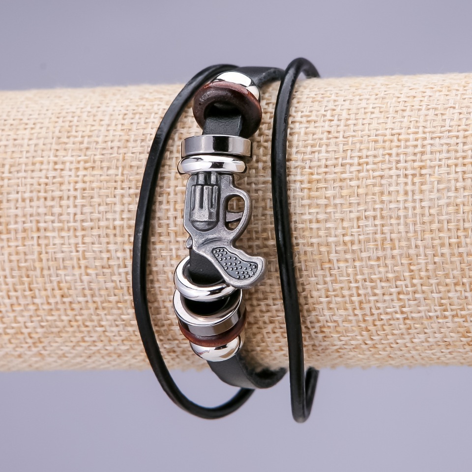 Náramek Revolver, délka 21 cm, tloušťka 15 mm, eko kůže černá