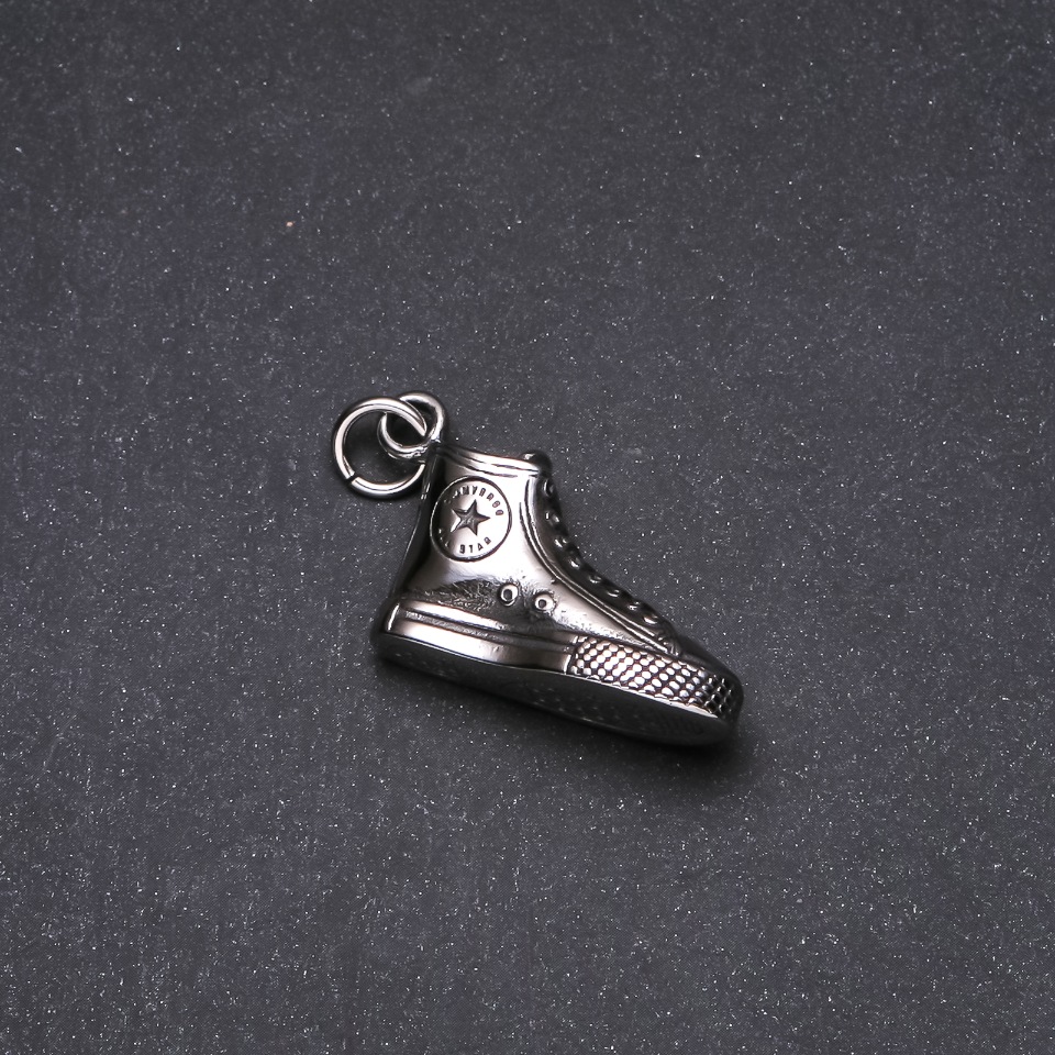 Přívěšek Cedr 23×33 mm