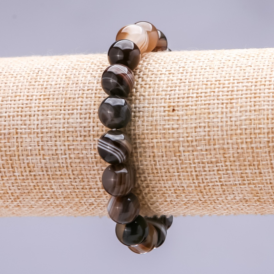 Náramek na gumičce z achátu – hladká kulička 10 mm