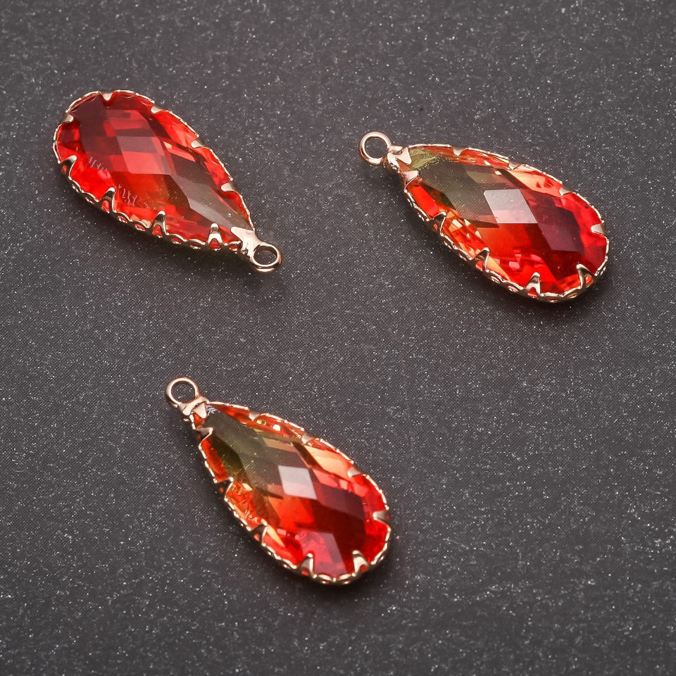 Přívěšek «Kapka» žlutooranžová barva, zlatavá obruba 10×24 mm