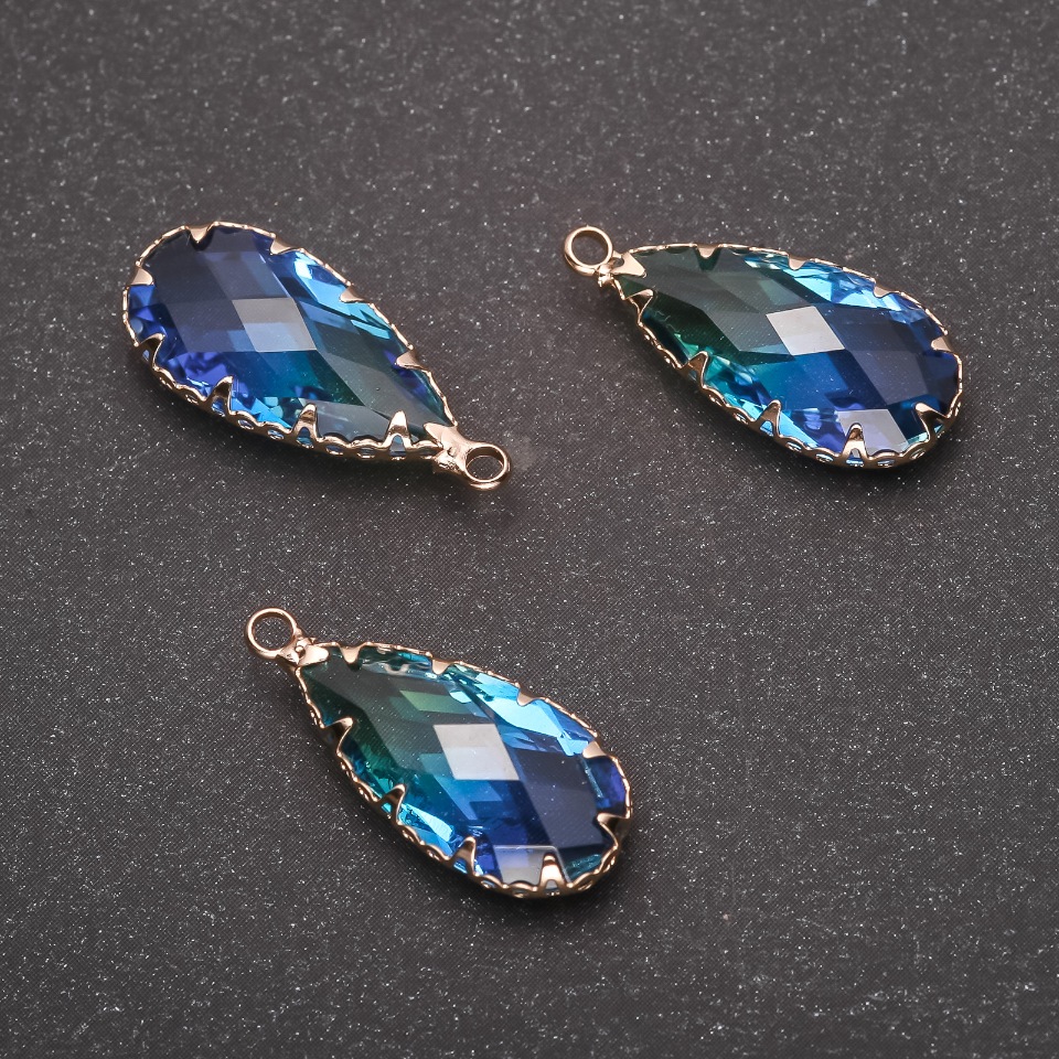 Přívěsek „Kapka“ žluto-modrá barva, zlatá úprava 10×24 mm