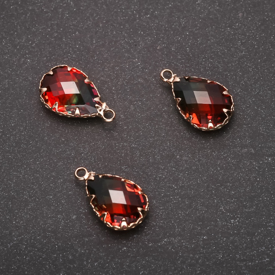 Přívěšek „Kapka“ zeleno-oranžová barva, pozlacená úprava 10×17 mm