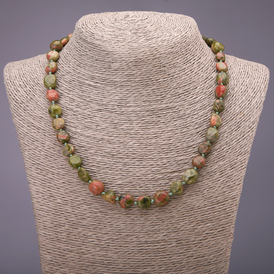 Náhrdelník z heliotropu z přírodního kamene