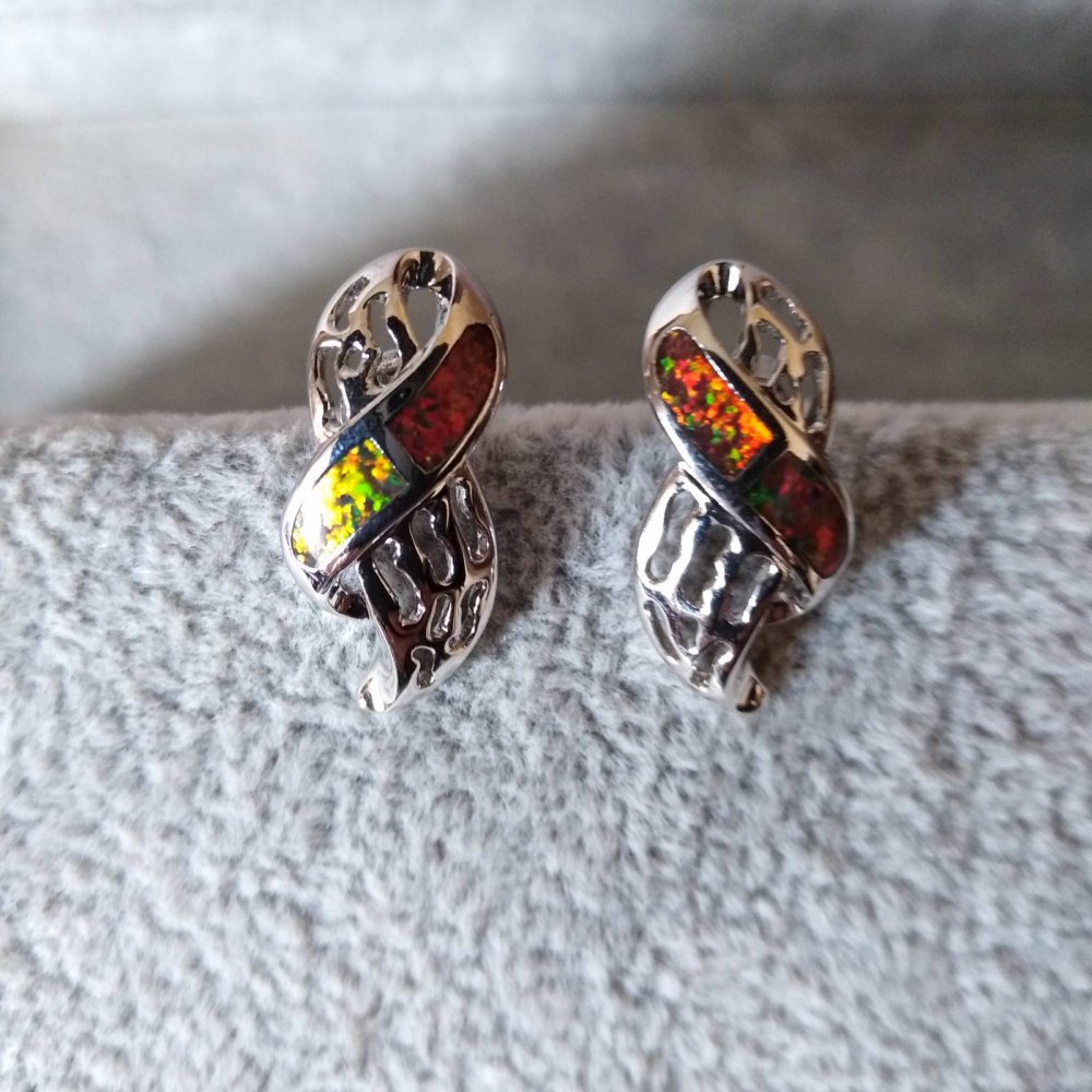 Сережки-пусети ажурні, вставка опал(штучний) колір-срібло/20*10мм