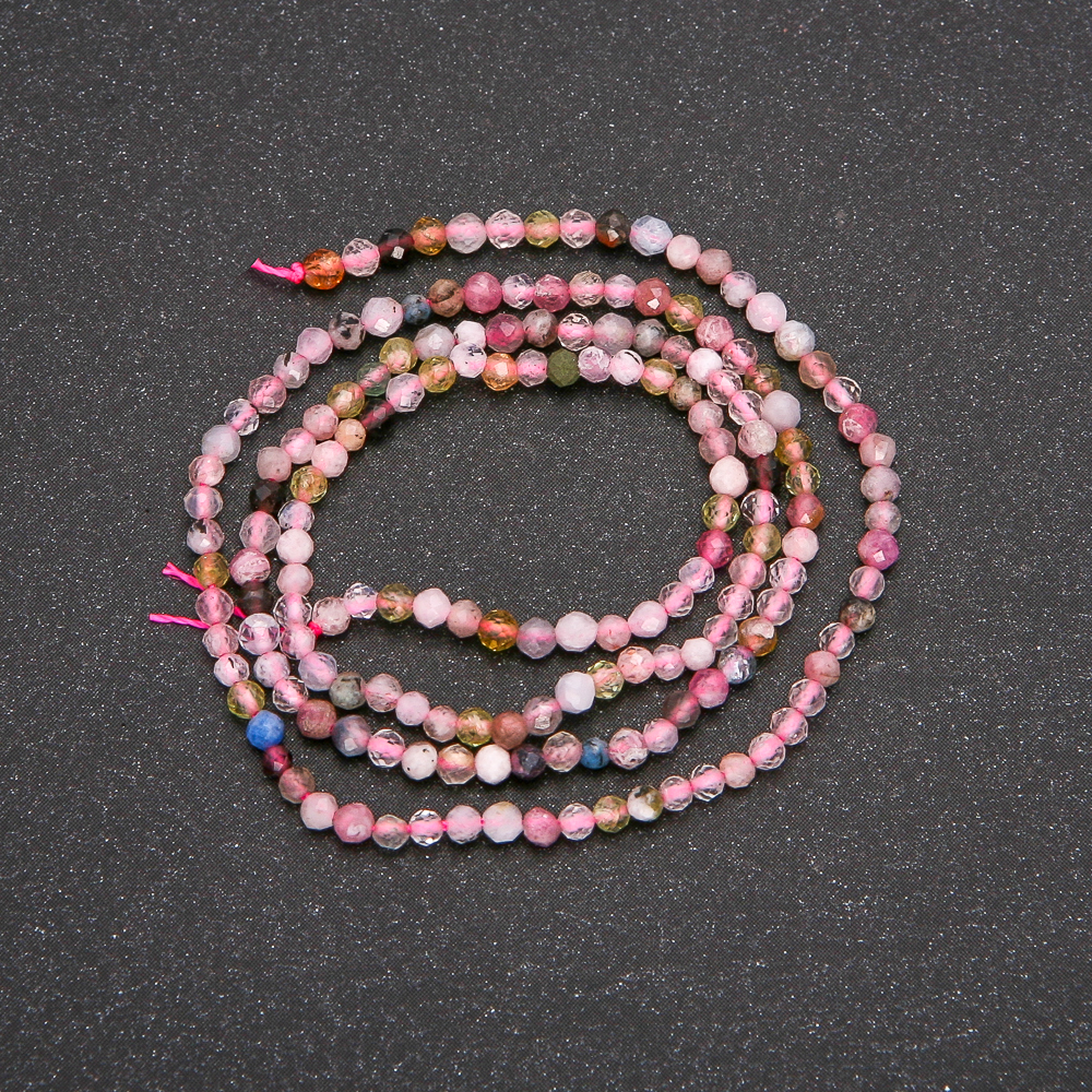 Náhrdelní korálky na niti z přírodního kamene – mix kamenů, facettované kuličky, průměr 2,5 mm, délka 38 cm