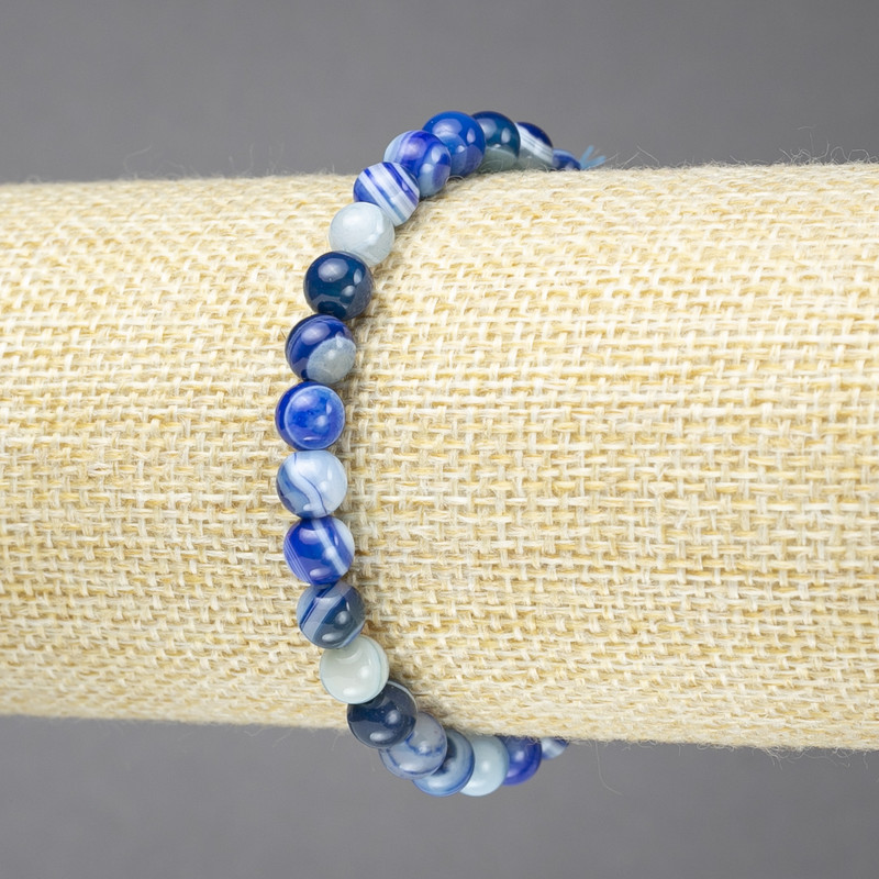 Náramek na gumičce z modrého achátu – hladké kuličky, průměr 6 mm