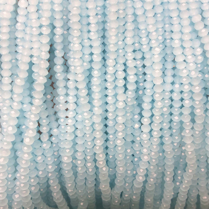 Korálky Český křišťál na niti světle fialovomodré matné brusované rondely, průměr 3,5×3 mm +/-, délka 36–38 cm +