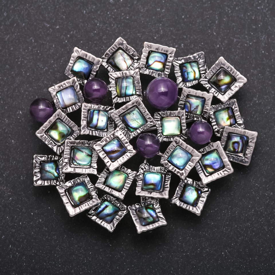 Brožka-přívěšek série „Akcent“ se haloititem a ametistem, barva kovu 57×49 mm