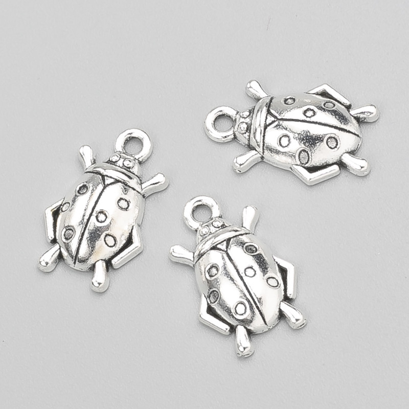 Přívěsek «Beruška» 18×11 mm, balení 20 ks ±