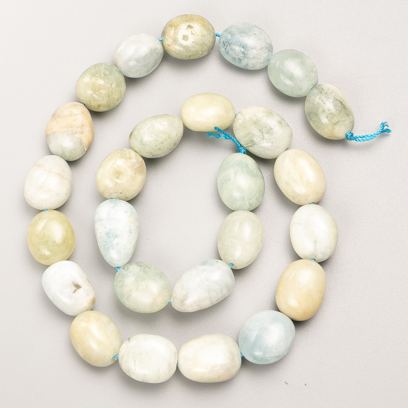 Morganit korálky z přírodního kamene, navlékané na niti, různých velikostí 10×12–13×18 mm, délka 40 cm