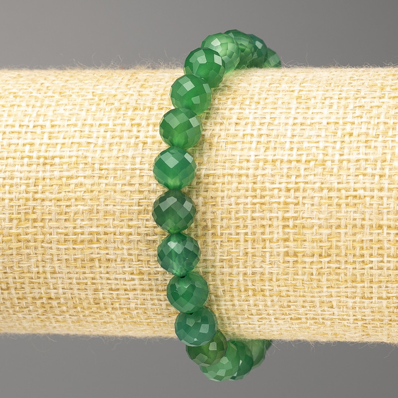 Náramek z přírodního chrysoprasu – granované kuličky, průměr 8 mm, délka 18 cm (elastický)