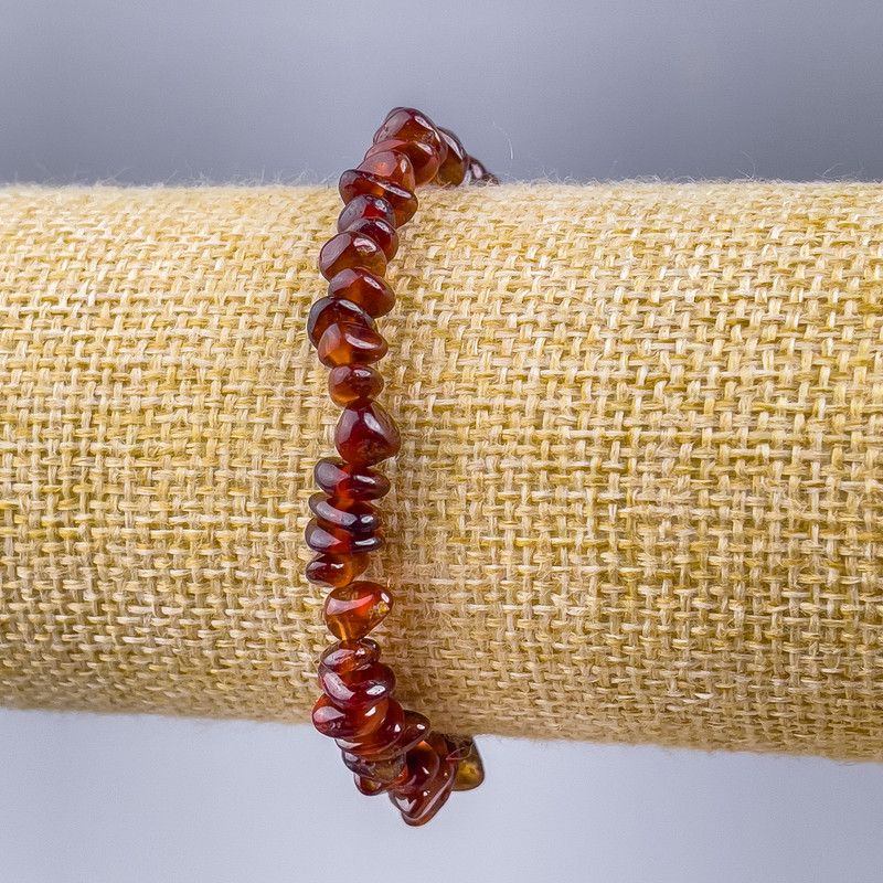 Náramek z granátu hessonitu, přírodní kámen, jemná zrnka, průměr 6×3 mm, délka 18 cm (elastický)