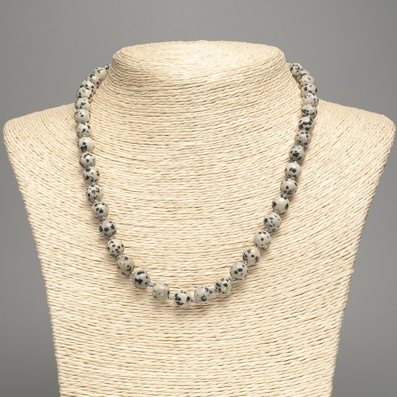 Náhrdelník dalmatínský jaspis (akryl) hladká korálka, průměr 8,5 mm, délka 50 cm