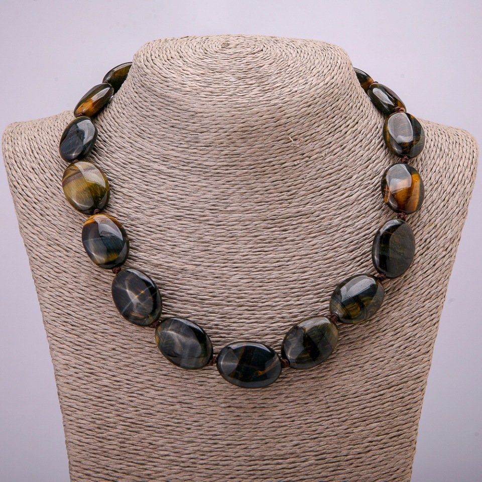 Náhrdelník z přírodního kamene Sokolí oko, ovál 25×18 mm, délka 45 cm +